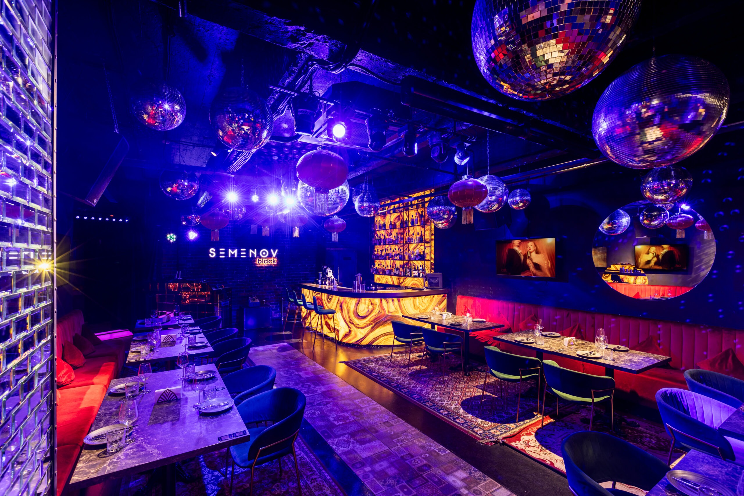 Основной зал