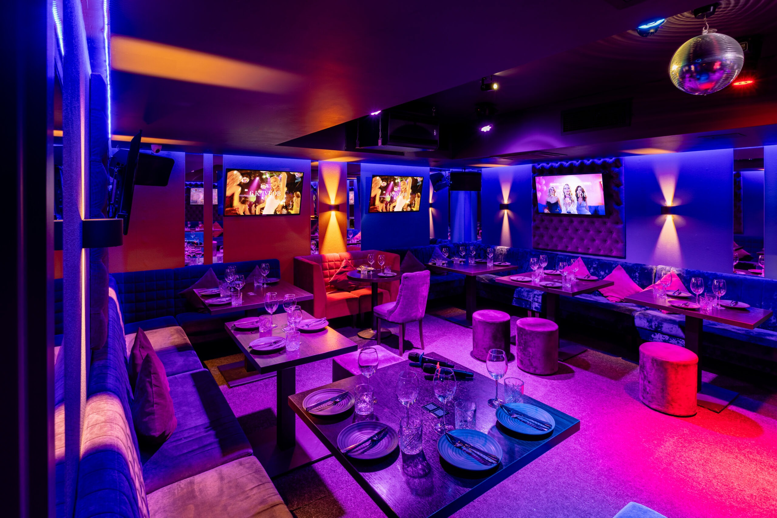 Основной зал