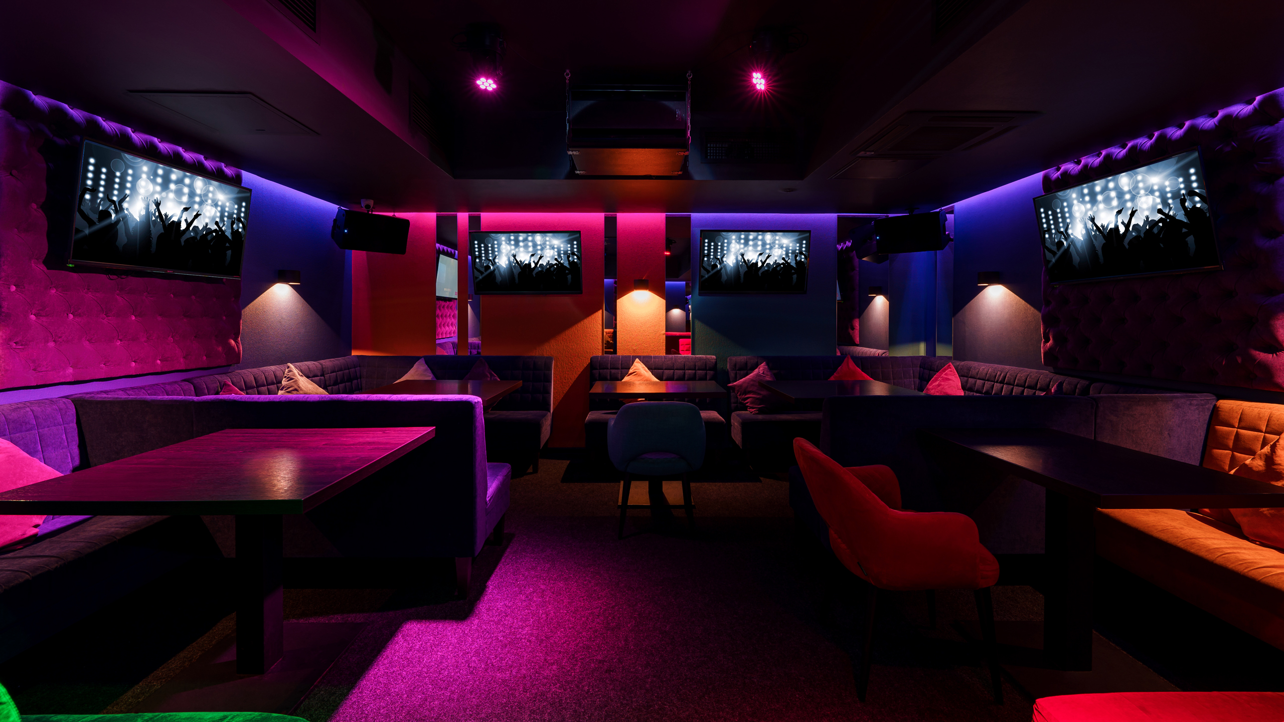 Караоке-бар SEMENOVна Красной Пресне